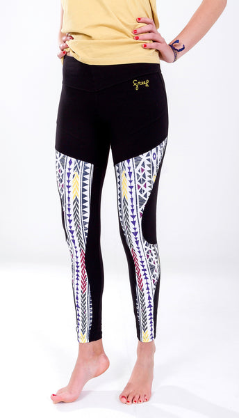 Amazing leggings for Yoga or Workout with a secret pocket, design by Free Flying Fish . Yoga Clothes, Printed Leggings, Print Leggings, Yoga Pants, Yoga for Women, Active Clothing, Women Workout, Workout for Women, Free Flying Fish, Fly Wear, best leggings, activewear